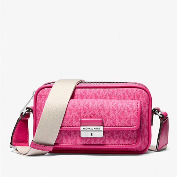 New Michael Kors Bradshaw Extra-Small Logo Camera Crossbody bag Dragon Fruit - Picture 1 of 4